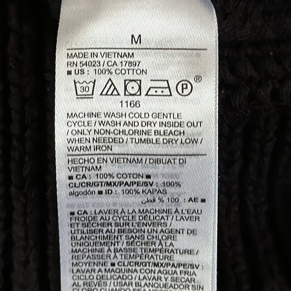 Old Navy Sweater - Picture 3 of 5